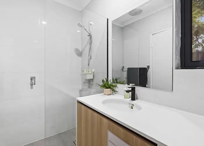 Holiday home Professional Single 9 Walk To Curtin Uni Naperville